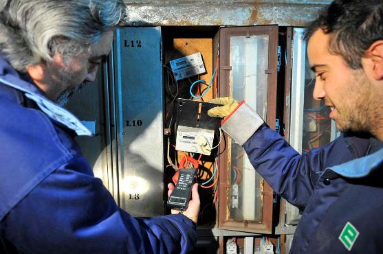 El robo de energía eléctrica y los daños que ocasiona, representa para las distribuidoras eléctricas argentinas una pérdida media del 5% de la energía comprada anualmente.